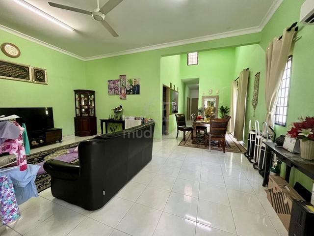 Taman Raja Tun Uda Semenyih Rumah Teres Setingkat Tepi Untuk Dijual 1