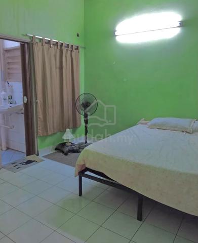 room available female only 1