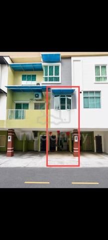Taman duta town house for sale 1