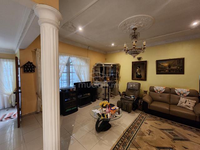 Taman Gembira Klang Bungalow Fully Furnished Big Land Quiet Area 1