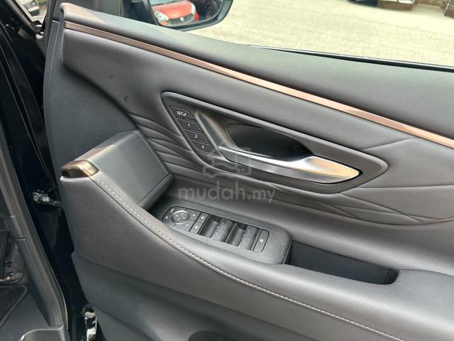 HUD SUNROOF DIM BODYKIT 2024 Toyota ALPHARD Z 2.5 - 4