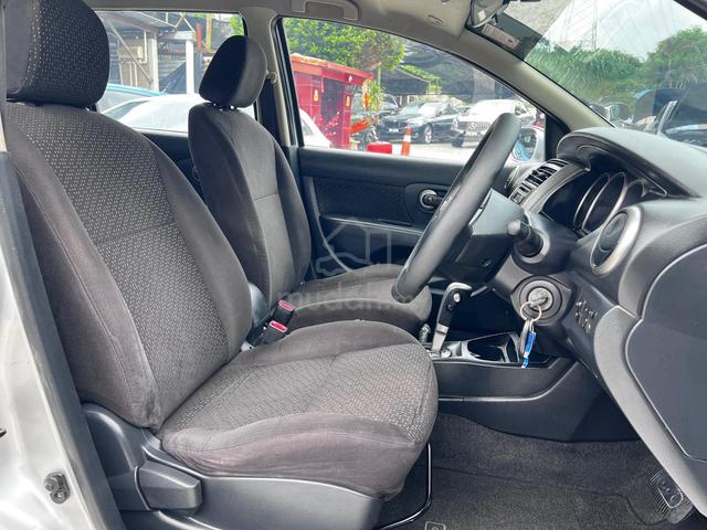 2011 Nissan GRAND LIVINA 1.6 (A) - 5