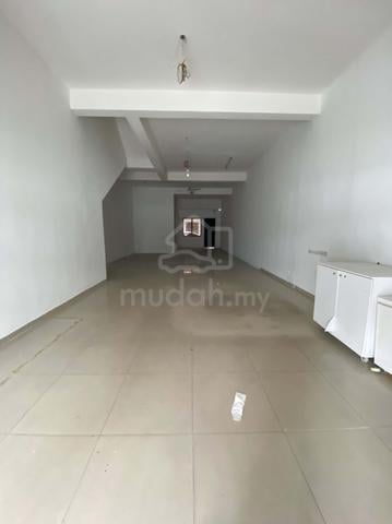 Ground L20x70l Shop Pusat Komersial Sek 7 Shah Alam 1