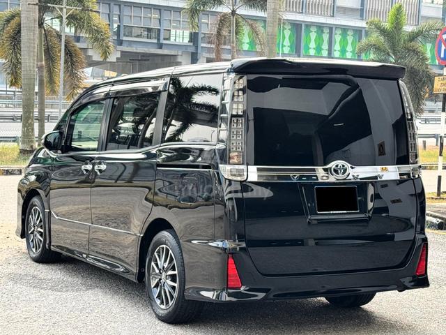 2017 Toyota VOXY 2.0 ZS Kirameki II Edition MPV KL - 3