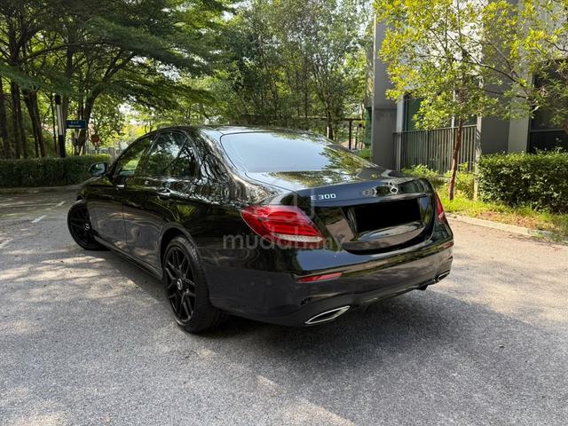 Mercedes Benz E-CLASS E300 2.0 AMG *WARRANTY - 2