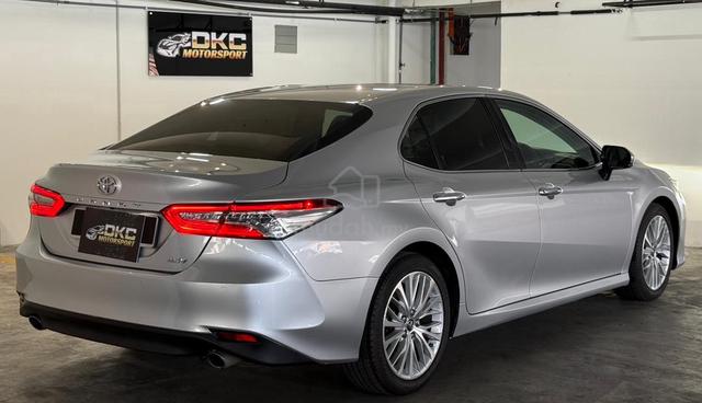 2019 Toyota CAMRY 2.5 V (A) - 4
