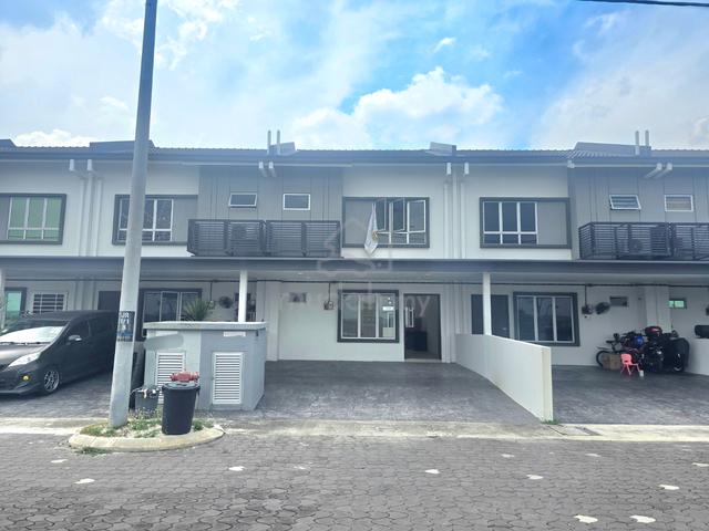 Facing Open & Renovated, 2 Storey Terrace, Rentak Perdana, Puncak Alam 1