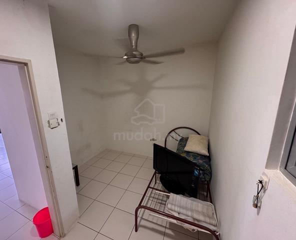 female Room For Rent in Bukit Jalil 1
