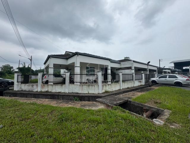 11 Mile Opposite JPJ 8.5 Pts Single Storey Corner 1