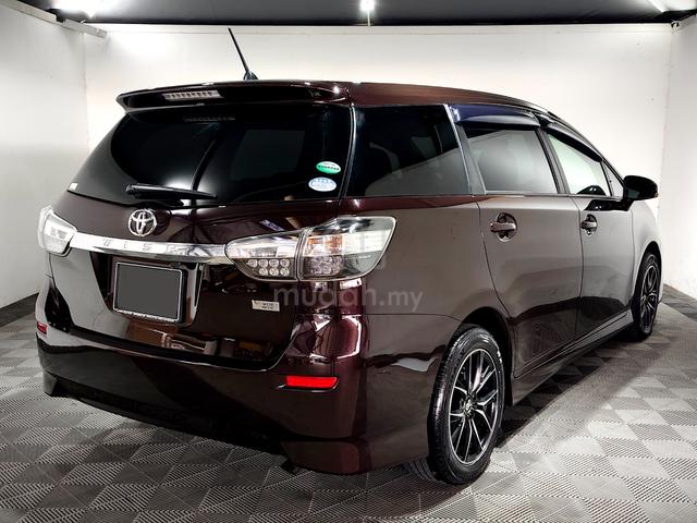 2014 Toyota Wish 1.8 (A) 2-Years Warranty - 2
