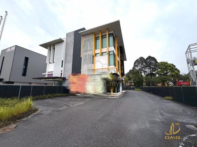 Hot Limited Unit 3 Storey Semi-D Commercial Building Kota Kemuning 1