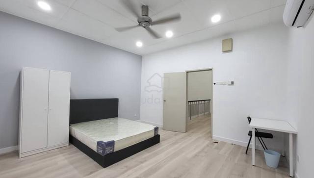 2 sty house 22x75 : Taman Tasik Prima : Puchong : 6 rooms, ROI 5% 1