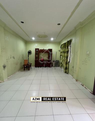 Double Storey Intermediate Terrace at Taman Samarindah Kota Samarahan 5
