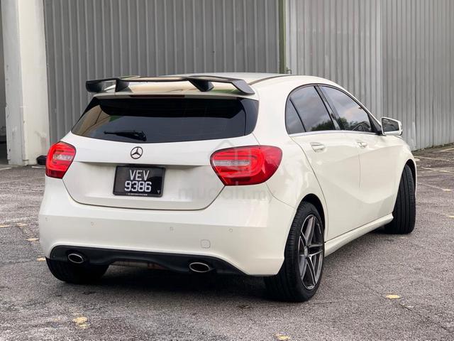 Mercedes Benz A180 TURBO - 4