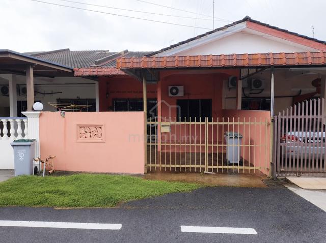 Tanjung Agas single terrace house near school and mini market 1