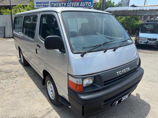 1995 Toyota HIACE 2.0 (M) Petrol metallic silver - 2