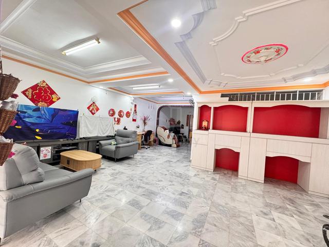 desa cermerlang,4b3b,2storey, 1