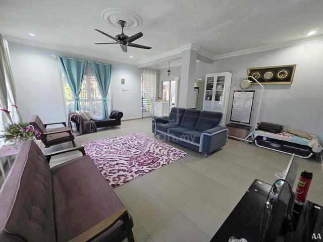 CORNER | Rumah Teres Setingkat Taman Malawati Utama, Kuala Selangor 1