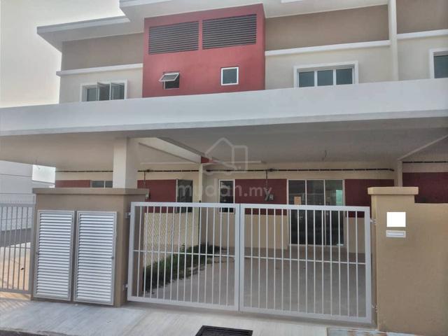 RENOVATED & PARTLY FURNISHED - Taman Bakti YNS, Labu 1
