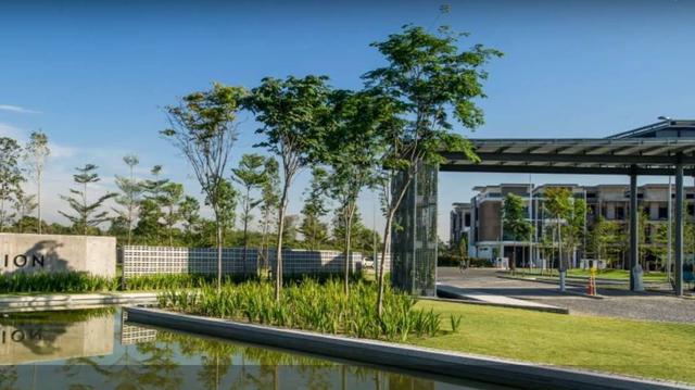 2.5 Storey Superlink For Sale At Reflexion, Puchong South 1