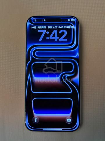iPhone17 pro max - photo 2 of 2