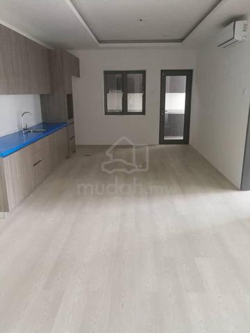 LakeFront Residence 1