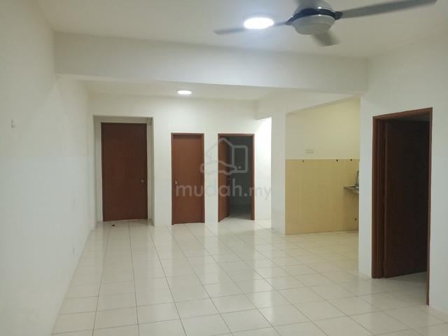 Green Suria Apartment 1
