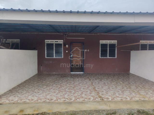 rumah sewa kampung pasir panjang laut 1