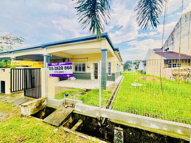 Tanah Luas Below Market ‼️ For Sale 1 Storey End Lot Klang Jalan Agas 1