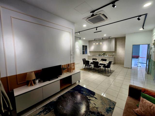 Residensi Adelia 4