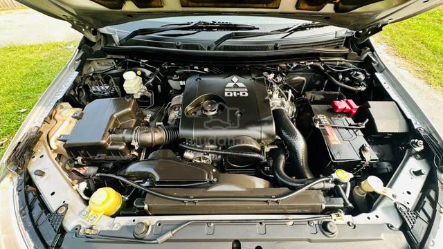 2015 Mitsubishi TRITON 2.5Auto VGT ADVENTURE,4x4 - 2