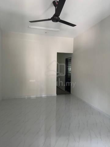 Rumah Semi -D untuk disewa di Bukit Payung,Marang 1