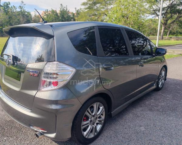 2012 Honda JAZZ 1.3 (HYBRID) FACELIFT (A) - 2