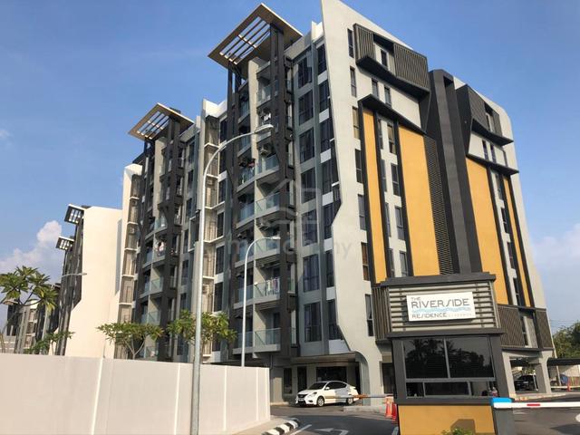 Riverside Residence 1