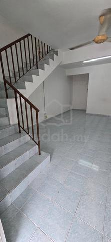 Taman Mawar Flat (Pasir Gudang) 1