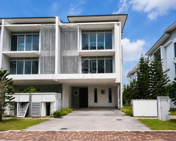 Save Up To RM199K — Jalan Barat 6, 2,745sf, Puchong 1