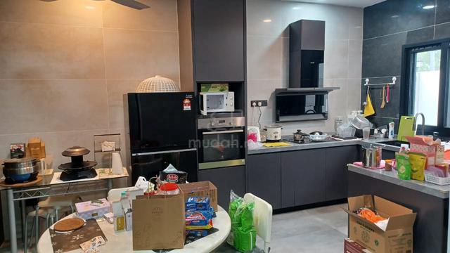 Elegan Residensi 1