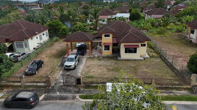 RENOVATED Bungalow Setingkat Idaman Villa Bandar Sri Sendayan Seremban 1