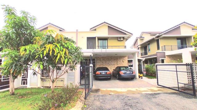 Renovated 2 Storey Semi-D Cengal Puncak Bestari Bandar Puncak Alam 1
