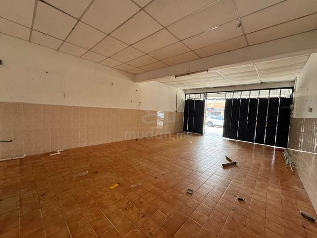 FOR RENT | Single Storey Shoplot @ Taman Daya 1