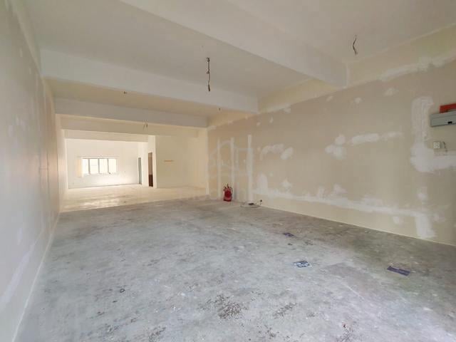 Setia Alam Sierra88 main road ground floor for renr 1