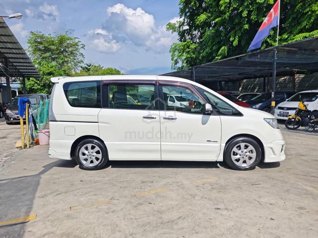 2013 Nissan SERENA FULL SPEC 2.0 (AUTO) - 2