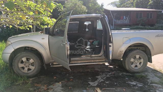2015 Nissan NAVARA 2.5 KING (M) - 1