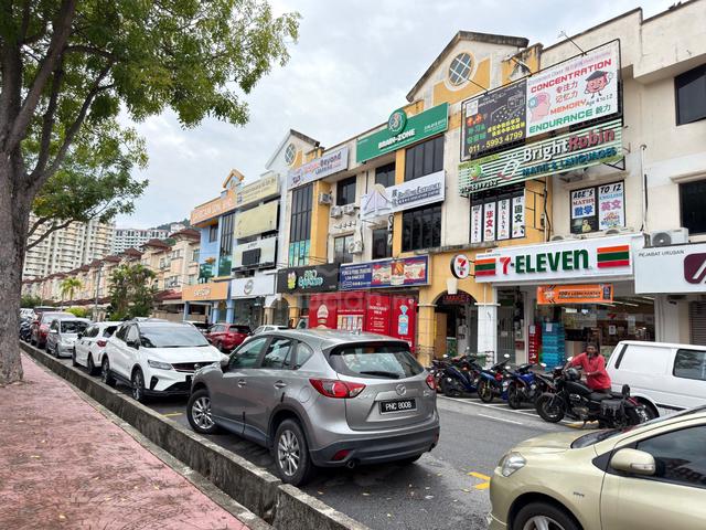 1st floor office Desaria Sungai ara Tingkat Kenari 1