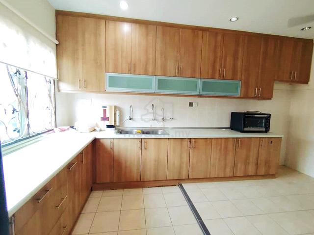 Sering Ukay 2 storey Ampang perdana (Good Condition, Guarded) bistari 1