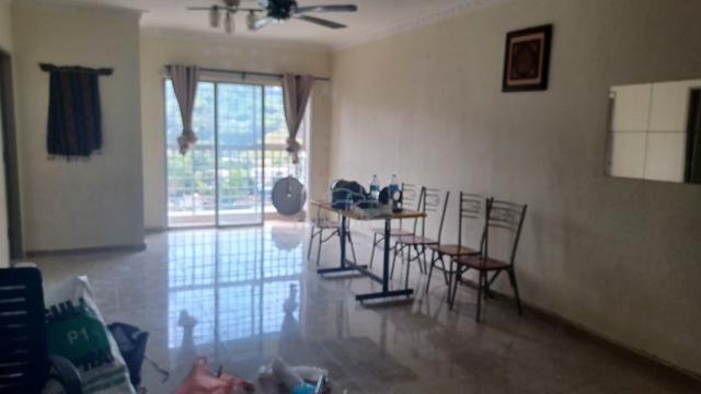 Lakeview Apartments 1