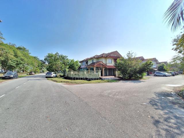Corner Lot Semi-D Cluster Lautan Samudera Puncak Alam 1