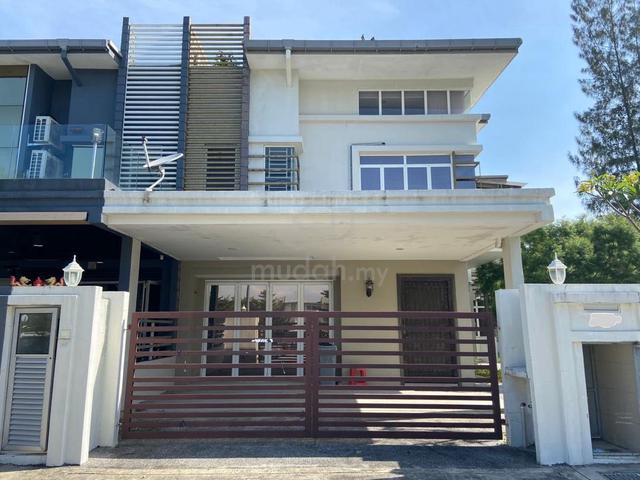 FOR SALE | Exclusive Corner Terrace at TTDI Grove 4, Kajang 1