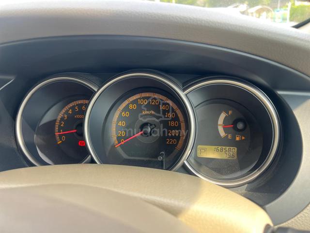 2010 Nissan GRAND LIVINA 1.6 CLASSIC/COMFORT (A) - 5