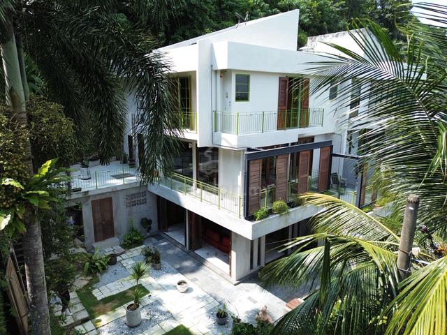 Endlot✅️ Ukay Heights Ampang, INDUSTRIAL DESIGN 3 Storey SEMI D 1